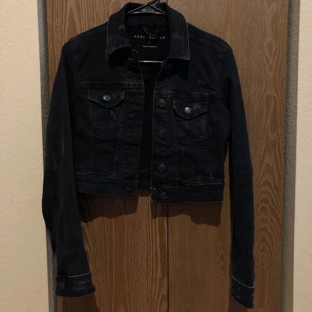 Crop denim jacket